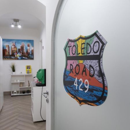 那不勒斯 Toledo Road 429酒店 外观 照片
